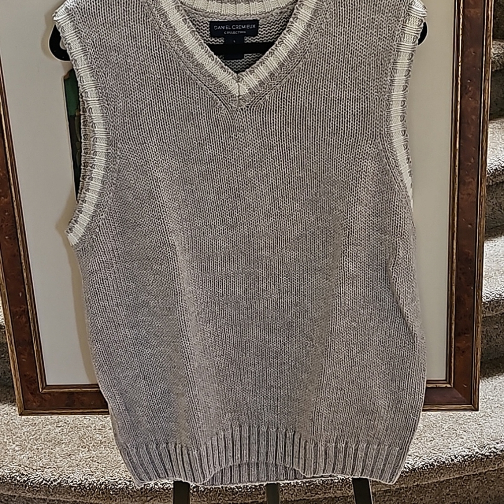 Man's knit vest